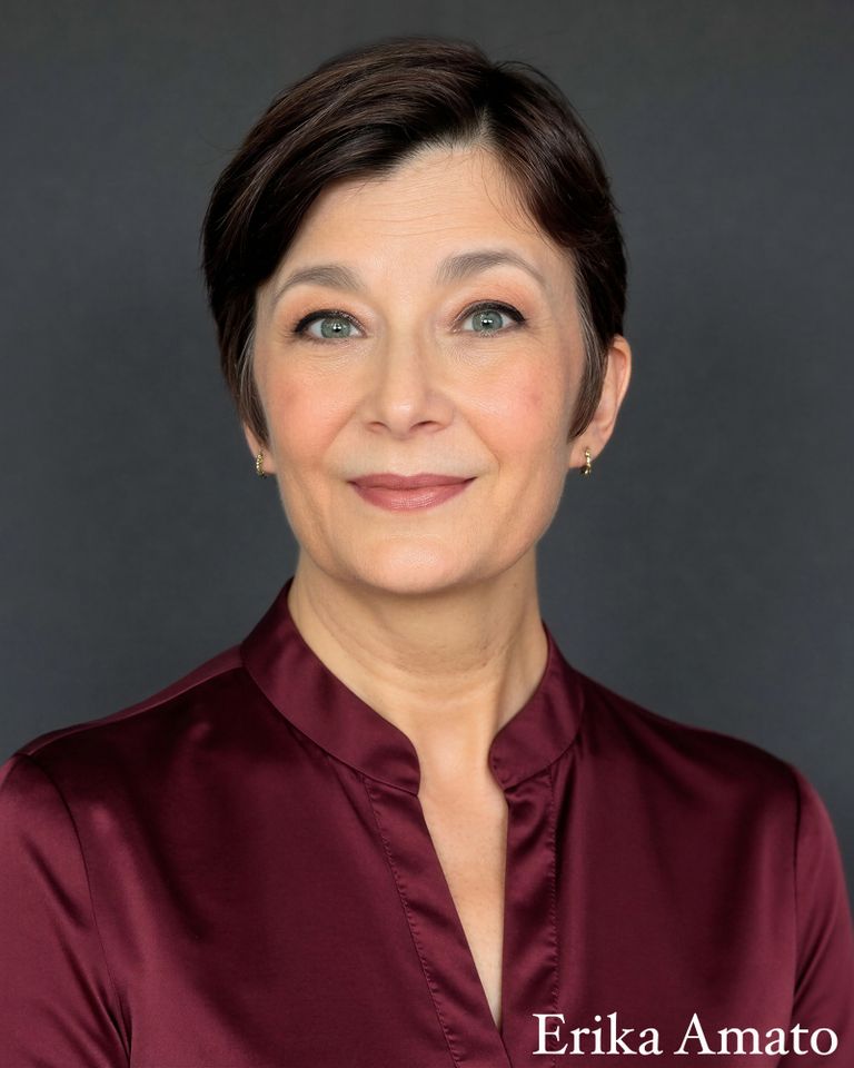 Erika Amato Headshot